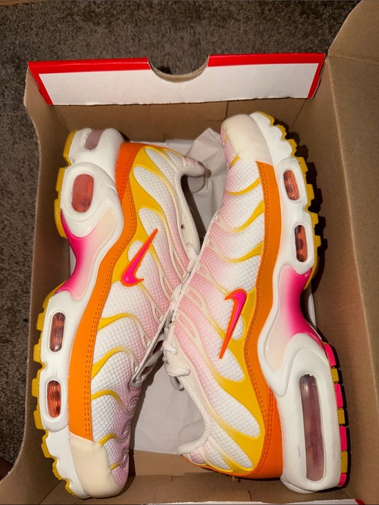 Nike Shoes - Women’s Nike Air Max Plus